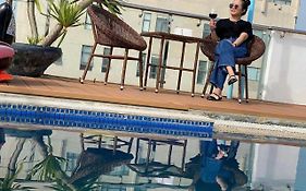 Khách sạn và Căn hộ Phương Trần